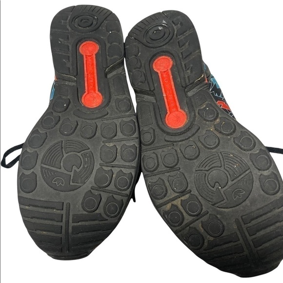 𝅺adidas Color Block sneakers: black, red, yellow, and blue. Size 6 - Picture 6 of 9